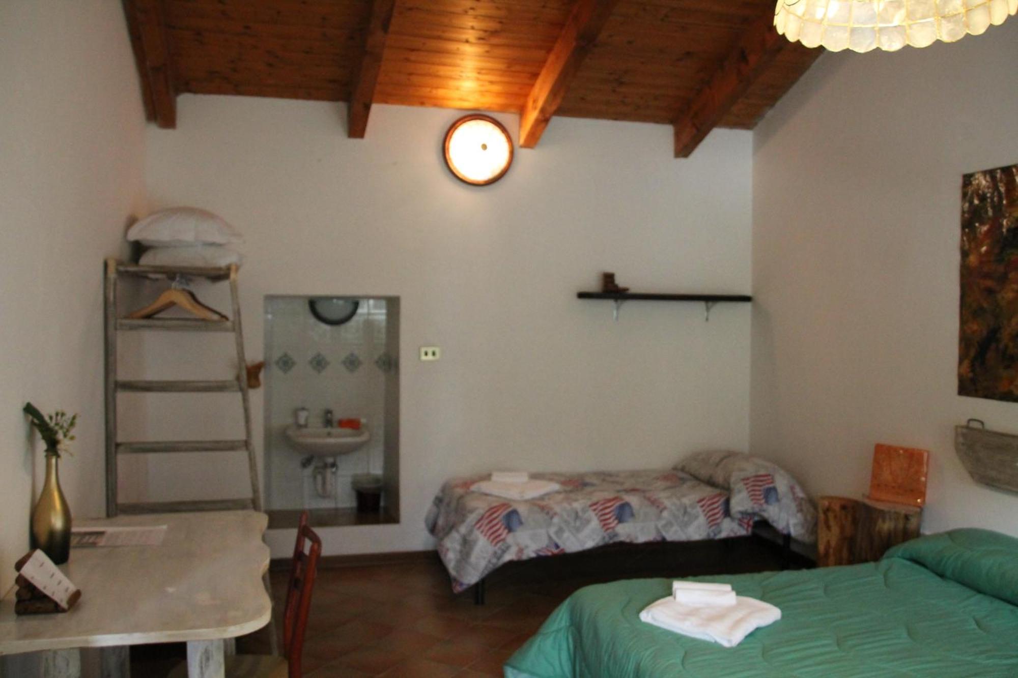 Antica Dimora Del Portico Bed & Breakfast Borgiallo ภายนอก รูปภาพ