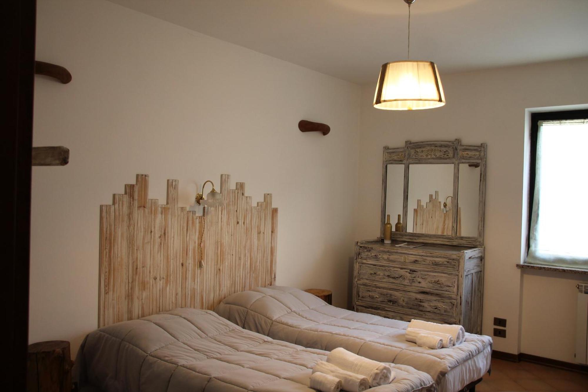 Antica Dimora Del Portico Bed & Breakfast Borgiallo ภายนอก รูปภาพ